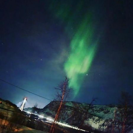 Overnatting Med Sjoutsikt A Rolige Omgivelser Alta Kültér fotó